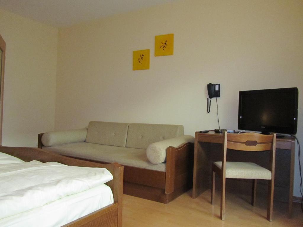 Hotel Gasthof Humplbrau Wolfratshausen Room photo