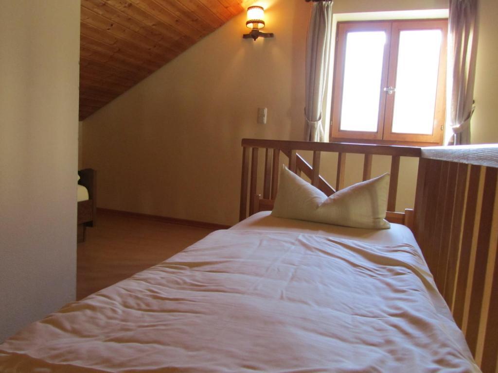 Hotel Gasthof Humplbrau Wolfratshausen Room photo