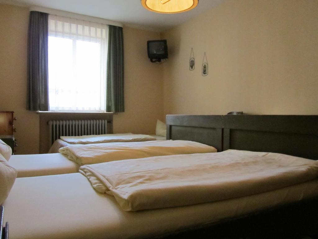 Hotel Gasthof Humplbrau Wolfratshausen Room photo