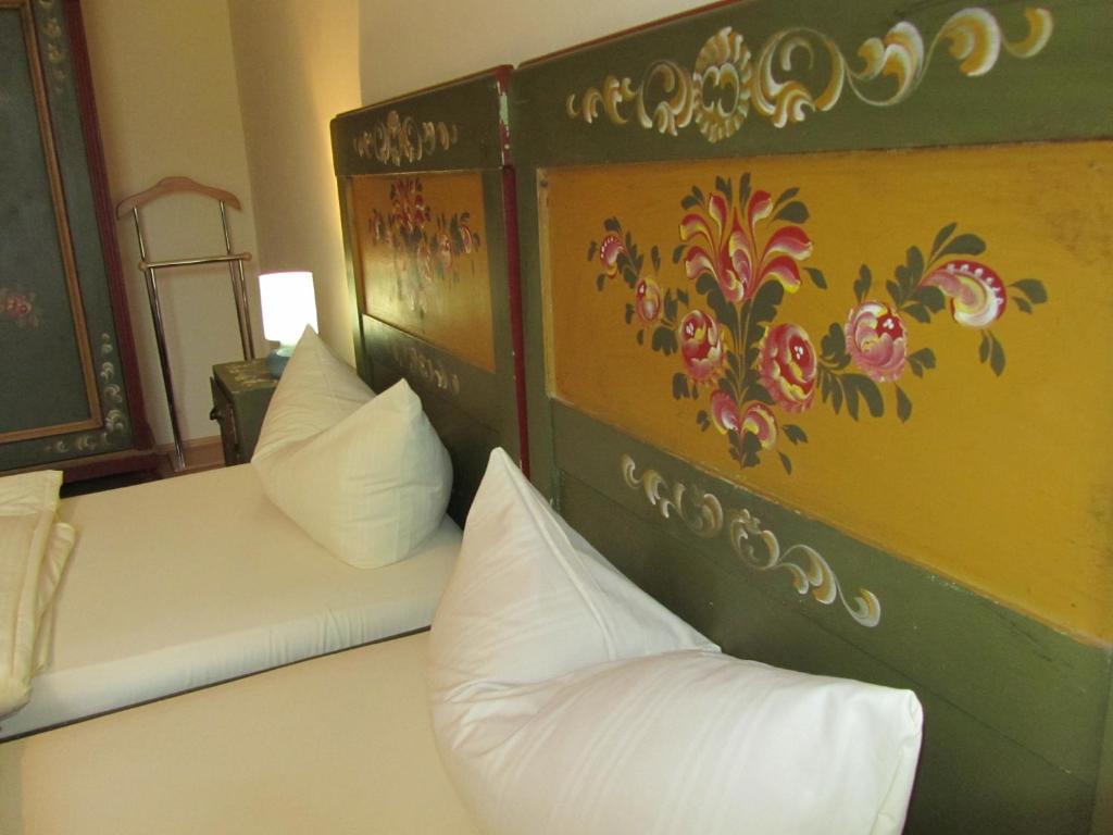 Hotel Gasthof Humplbrau Wolfratshausen Room photo